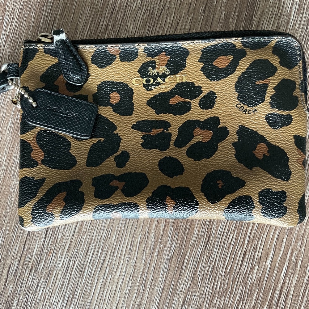 Rare Coach Wristlet Leopard / Ocelot Print